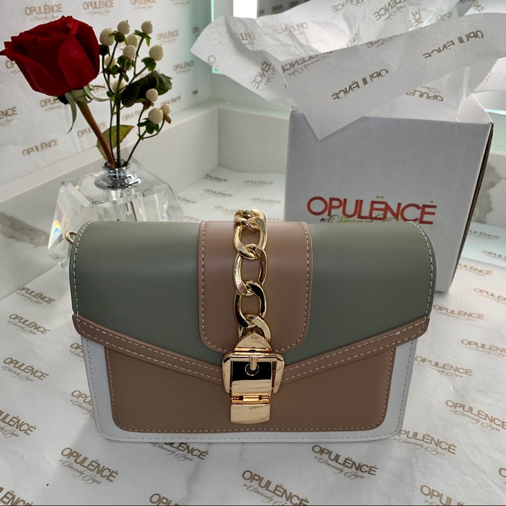 Brunch at Tiffany’s Purse